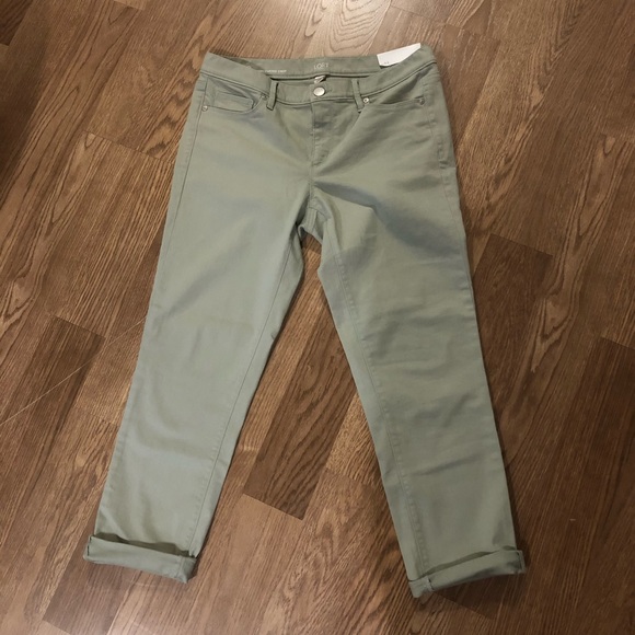 LOFT Pants - NWT Demin Cuffed Crop Loft Pants - 8
